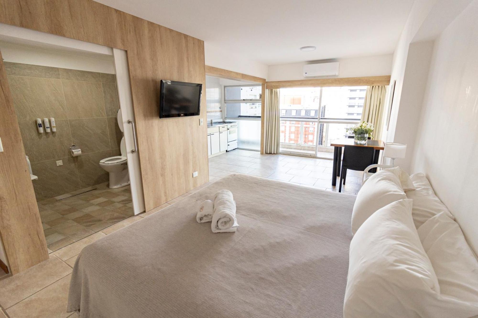 Bristol Apartahotel 4*